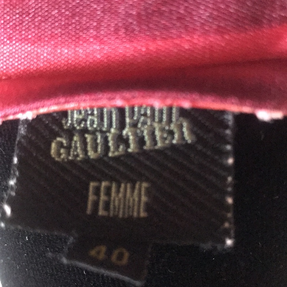 Rare JPG Graphic Shirt. S- M - Picture 10 of 16